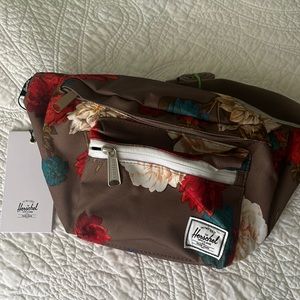 BRAND NEW HERSCHEL FANNY PACK